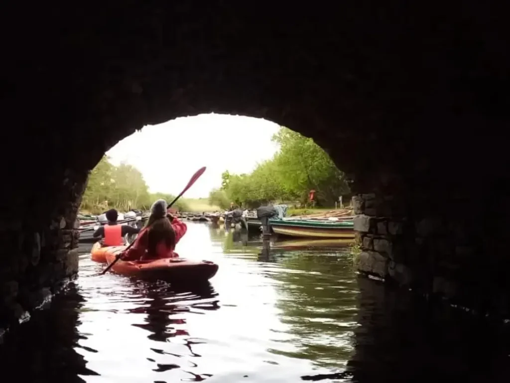 Kayaking Tours Killarney National Park / Kayaking Tours Glengarriff Bay / Mountain Skills 1 Glengarriff Caha Mountains