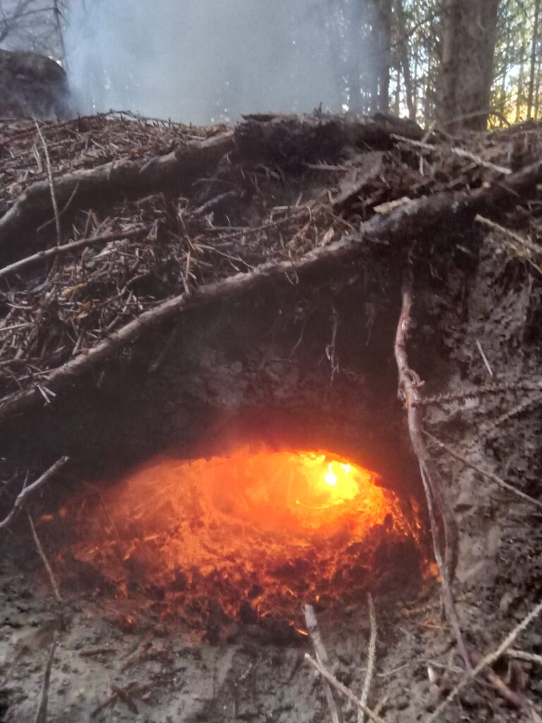 Dakota Fire Pit Bushcraft Survival Skills Training